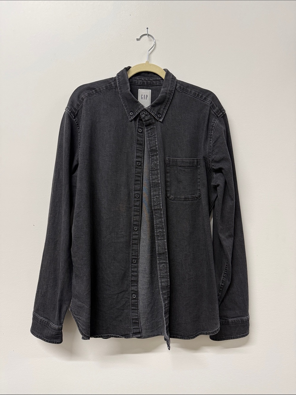 GAP Men's Black Washed Casual Button-Down Shirt